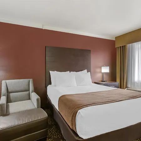 Best Western Innsuites Tucson Foothills Hotel & Suites