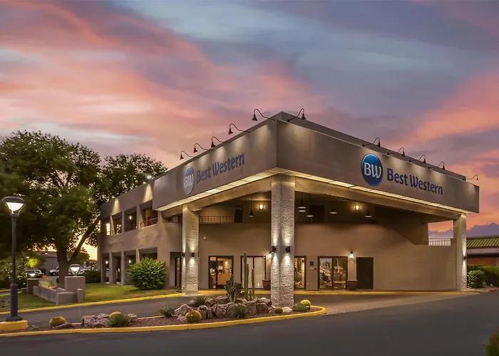 Western Innsuites Tucson Foothills & 3*