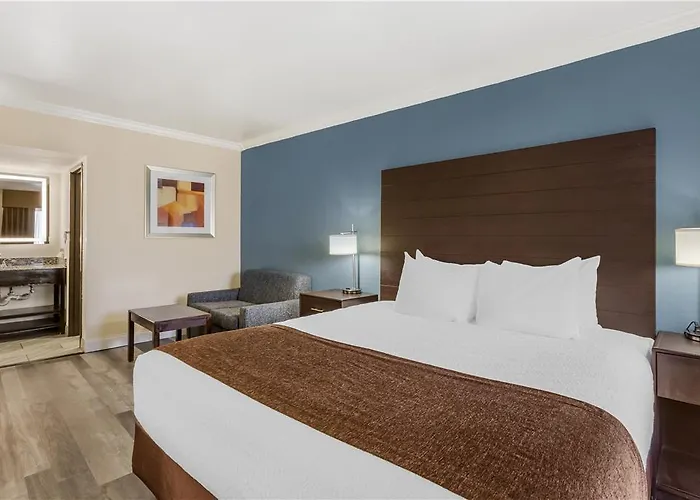 Western Innsuites Tucson Foothills & Hotel