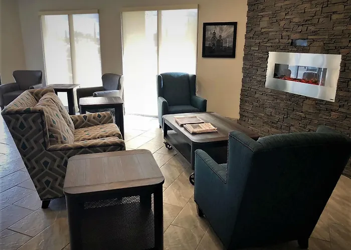 Western Innsuites Tucson Foothills & 3* Casas Adobes