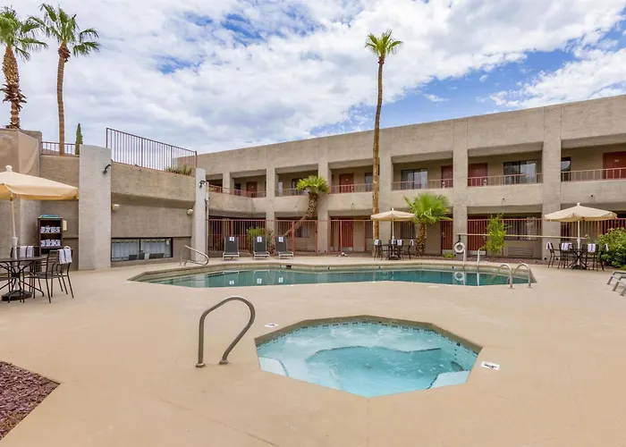 Western Innsuites Tucson Foothills & Hotel