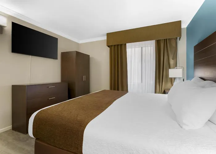 Western Innsuites Tucson Foothills & Hotel 3*