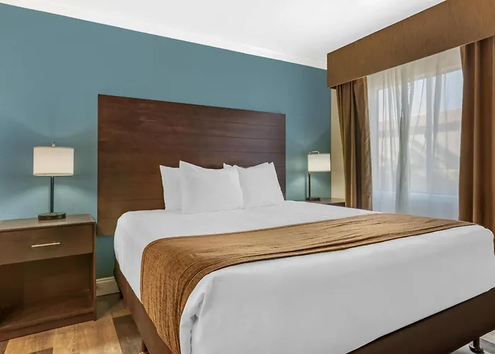 Western Innsuites Tucson Foothills & Hotel 3*