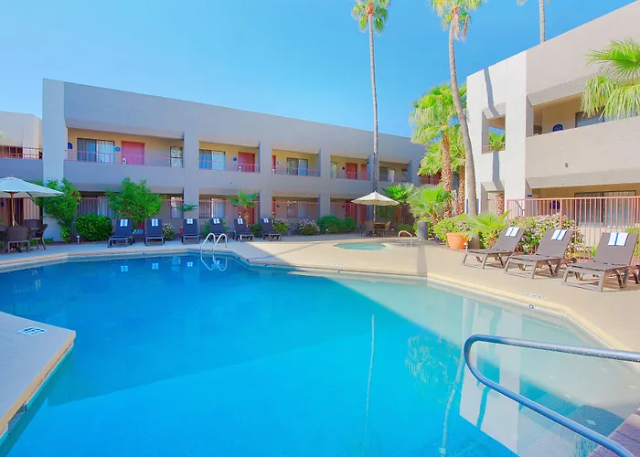 Western Innsuites Tucson Foothills & Hotel 3*